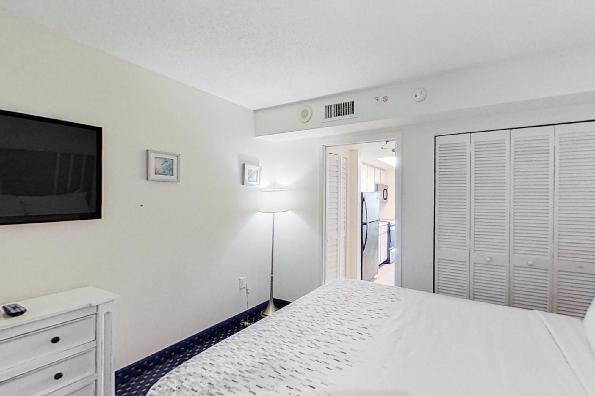 Camelot By The Sea - Oceana Resorts Vacation Rentals Миртл-Бич Номер фото